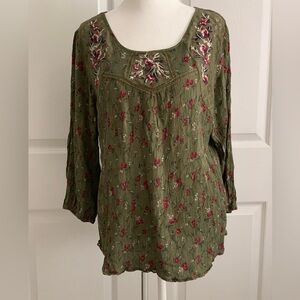 MASON + BELLE Women’s Olive Green Floral 3/4 Sleeve Gauze Blouse Shirt